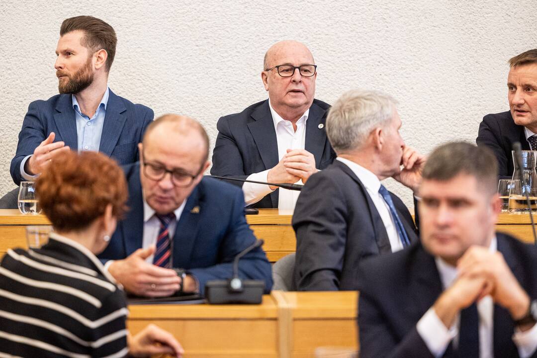 Premjeras susitiko su Lietuvos savivaldybių asociacijos vadovybe ir merais