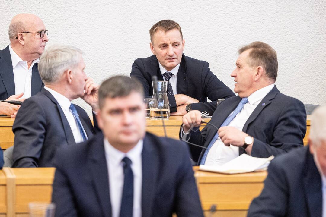 Premjeras susitiko su Lietuvos savivaldybių asociacijos vadovybe ir merais
