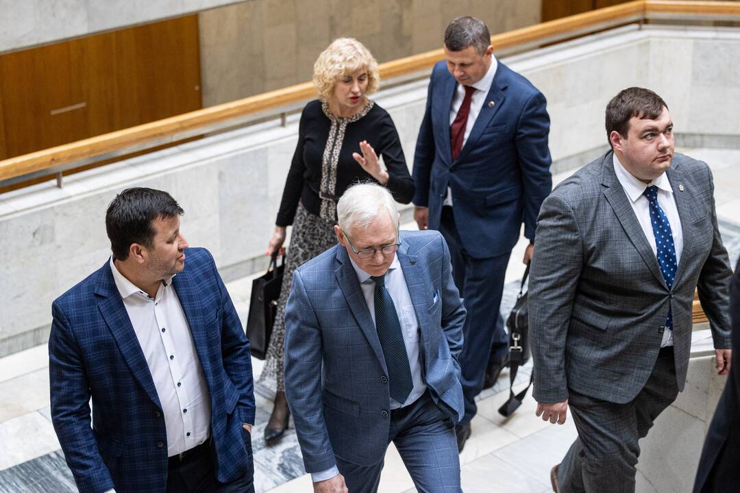 Premjeras susitiko su Lietuvos savivaldybių asociacijos vadovybe ir merais