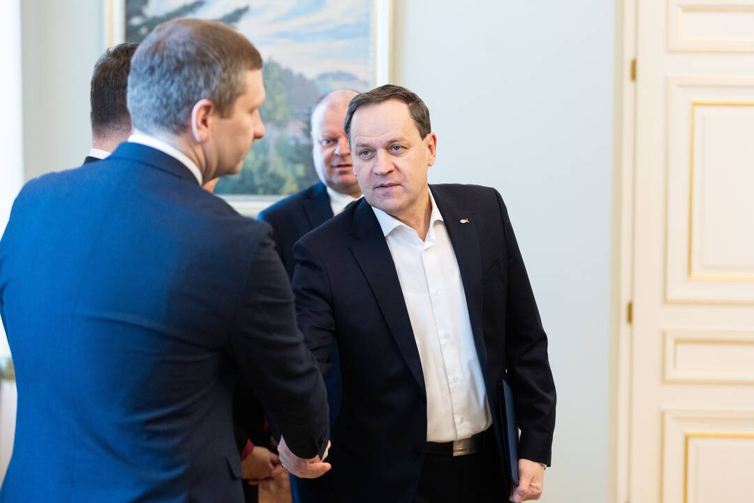Prezidentas susitiko su partijų lyderiais