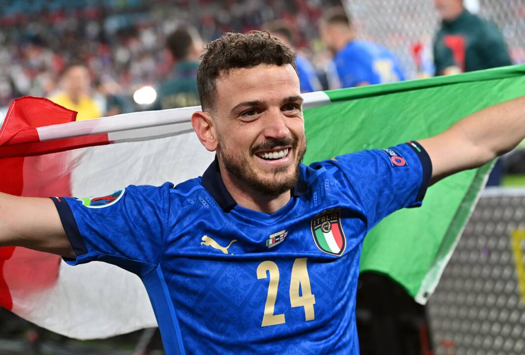 Europos futbolo sostą užėmė italai!