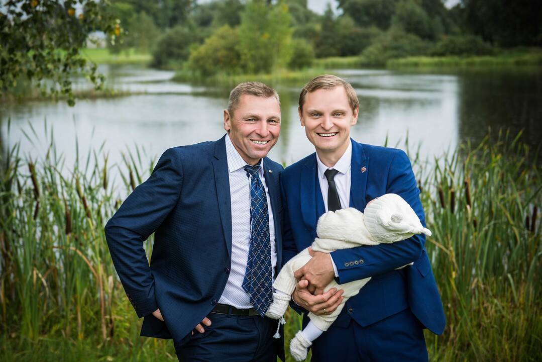 Sigita ir Liudas Mikalauskai su vaikais