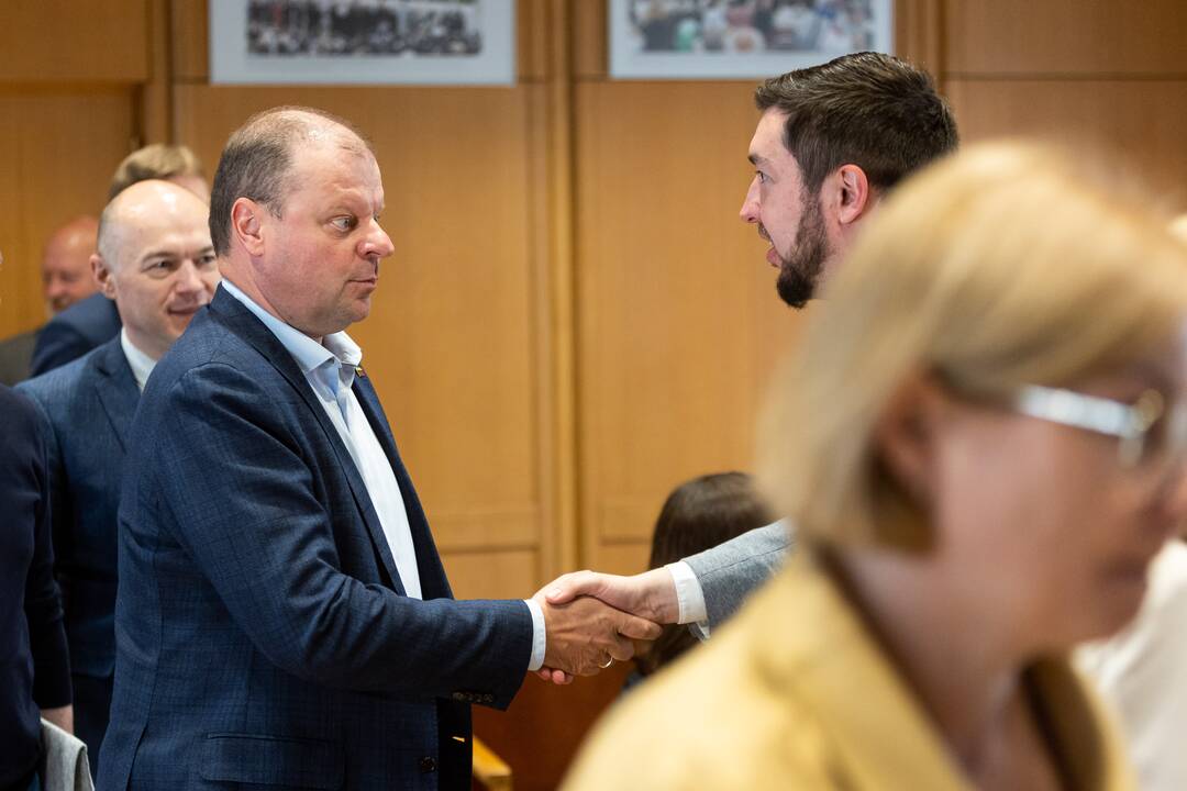 Seimo pirmininkės kabinete – Seimo dialogo grupės pasitarimas