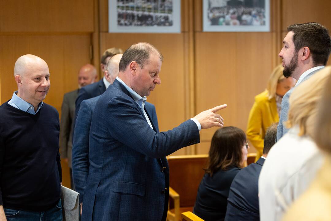 Seimo pirmininkės kabinete – Seimo dialogo grupės pasitarimas