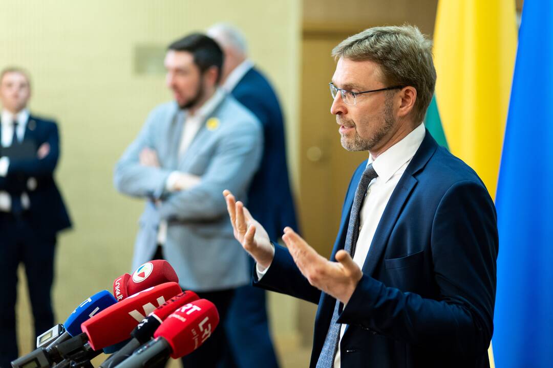 Seimo pirmininkės kabinete – Seimo dialogo grupės pasitarimas