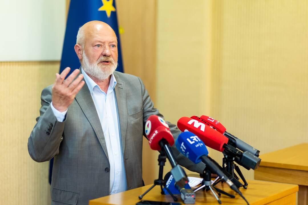 Seimo pirmininkės kabinete – Seimo dialogo grupės pasitarimas