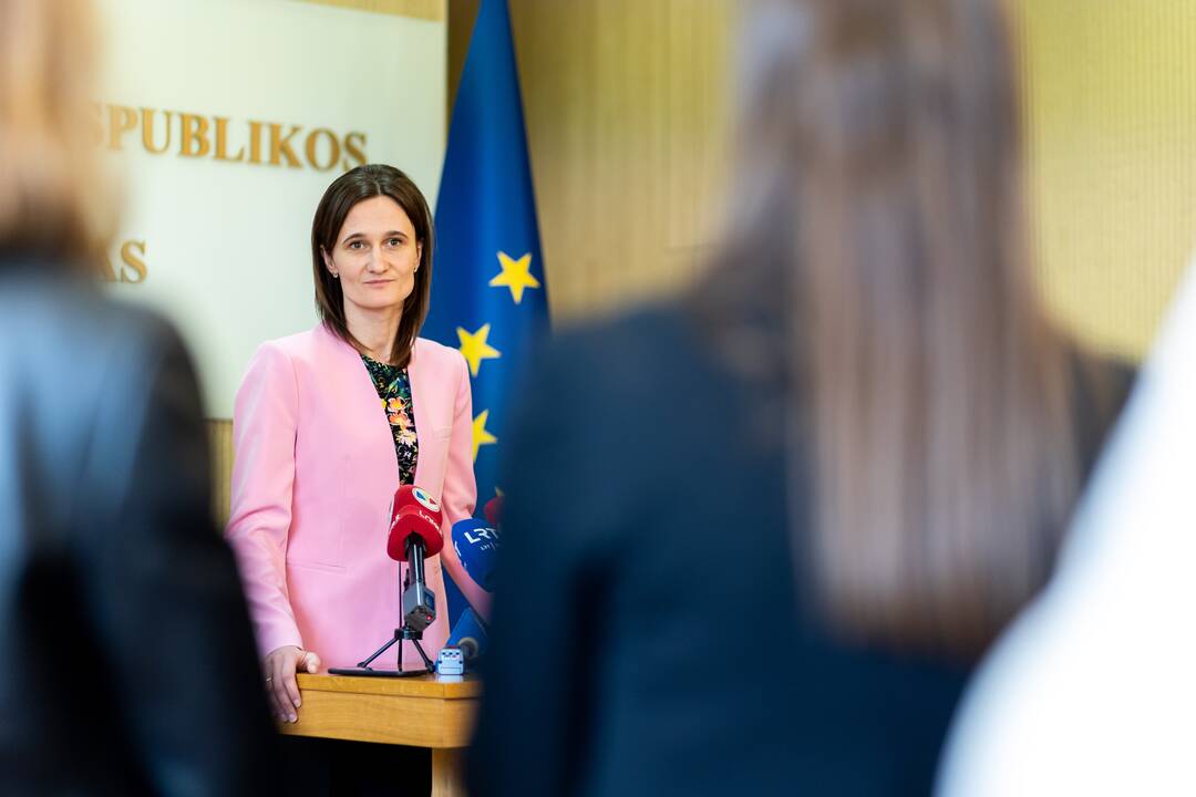 Seimo pirmininkės kabinete – Seimo dialogo grupės pasitarimas
