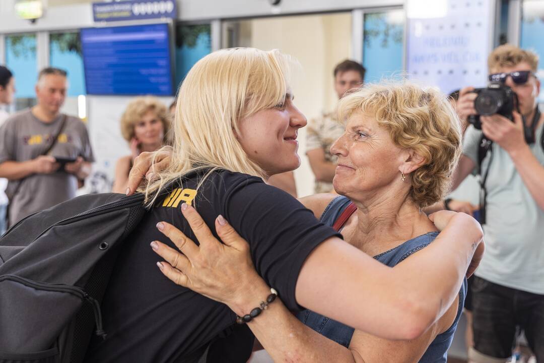 R. Meilutytė grįžo iš Pasaulio plaukimo čempionato