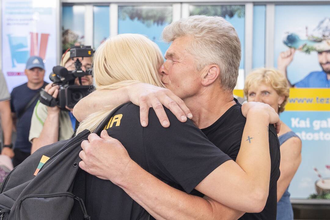 R. Meilutytė grįžo iš Pasaulio plaukimo čempionato