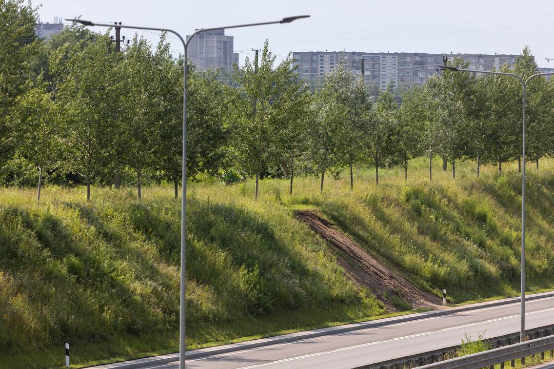 Liūties padariniai Vilniaus vakariniame aplinkkelyje