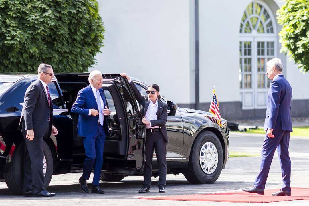 J. Bidenas Vilniuje susitiko su G. Nausėda