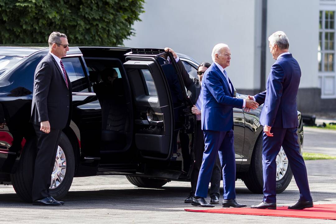 J. Bidenas Vilniuje susitiko su G. Nausėda