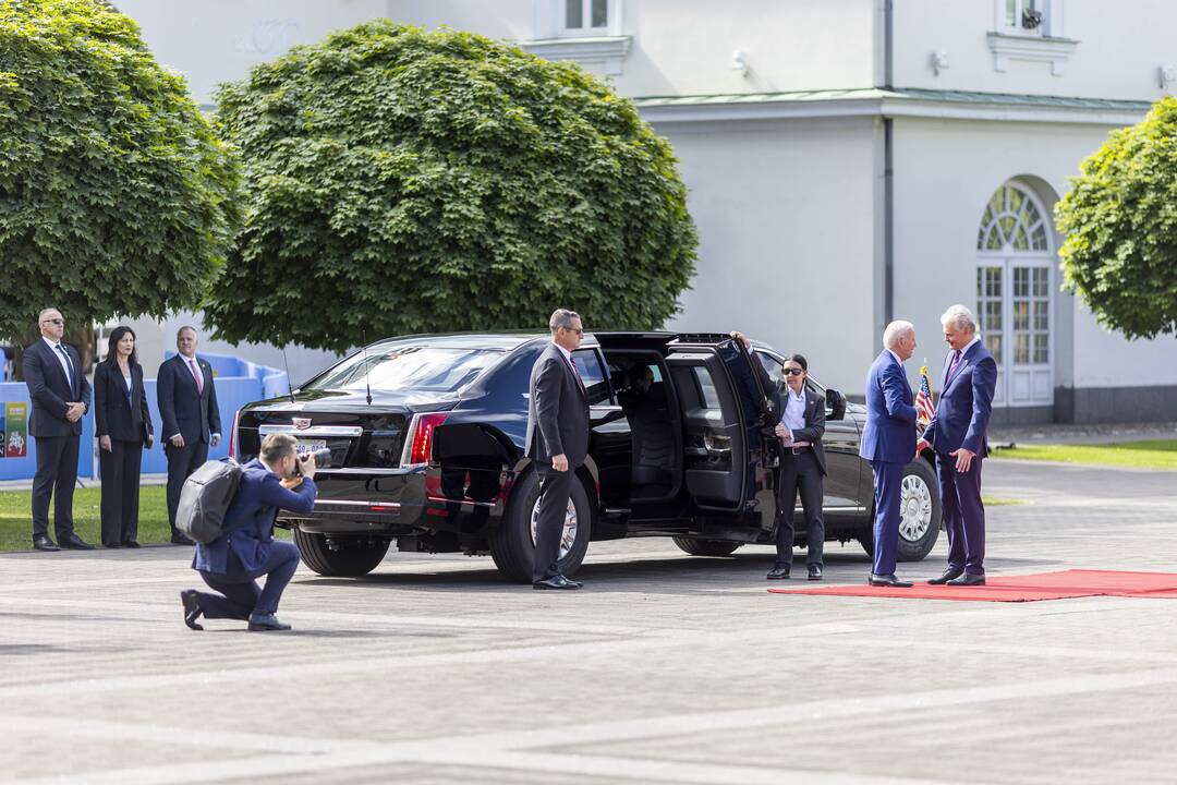 J. Bidenas Vilniuje susitiko su G. Nausėda