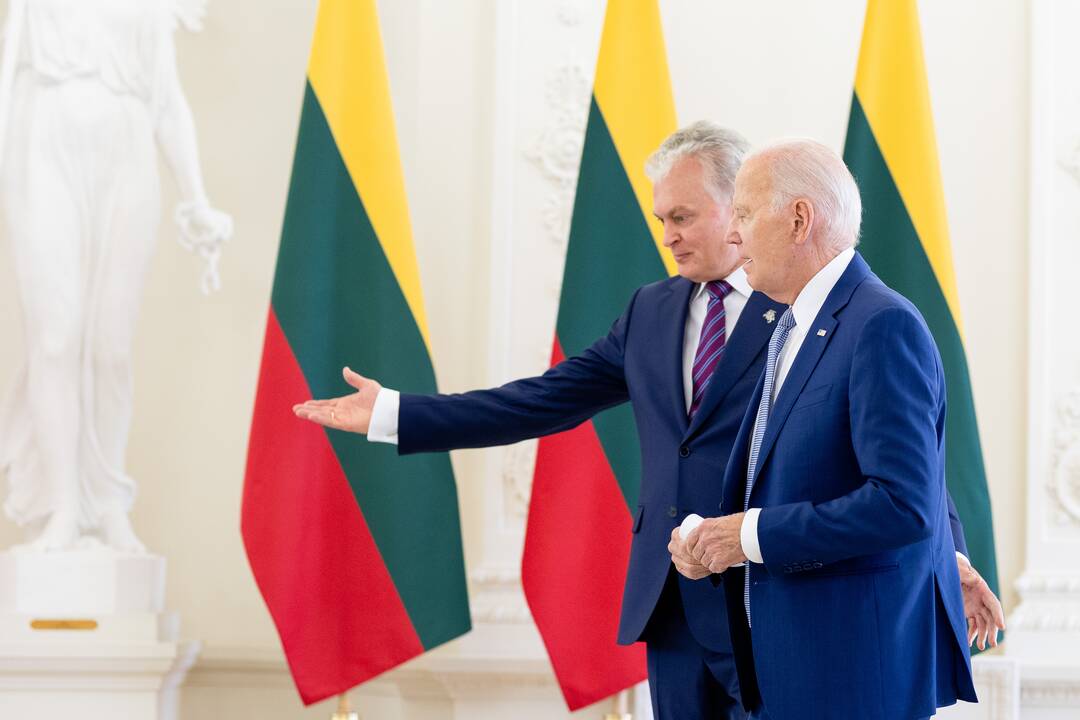 J. Bidenas Vilniuje susitiko su G. Nausėda