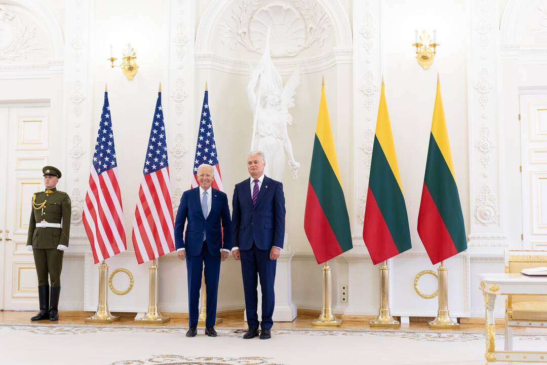 J. Bidenas Vilniuje susitiko su G. Nausėda