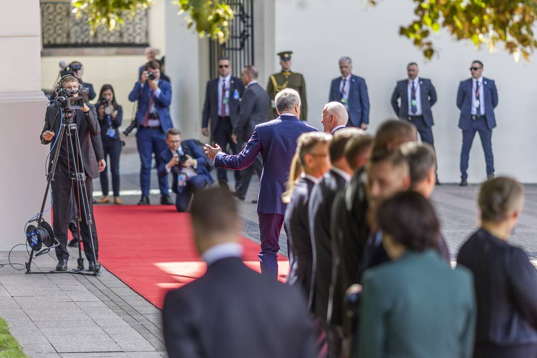 J. Bidenas Vilniuje susitiko su G. Nausėda