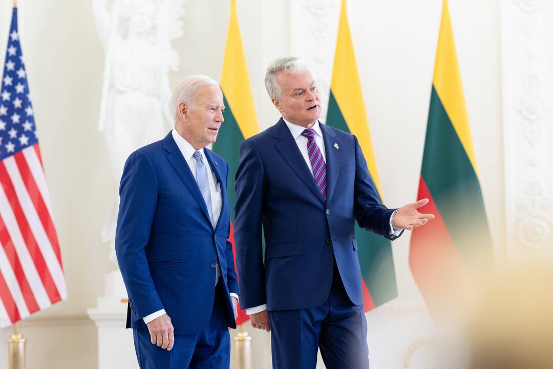 J. Bidenas Vilniuje susitiko su G. Nausėda
