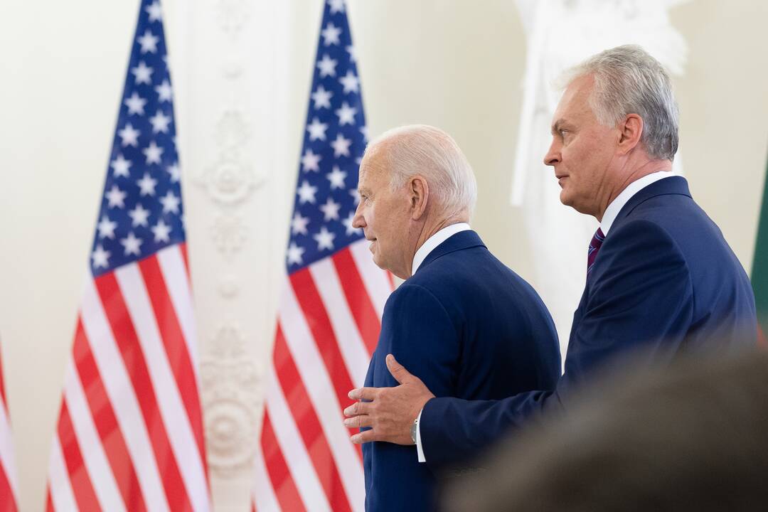 J. Bidenas Vilniuje susitiko su G. Nausėda