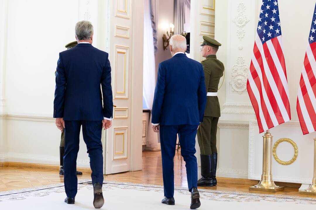J. Bidenas Vilniuje susitiko su G. Nausėda