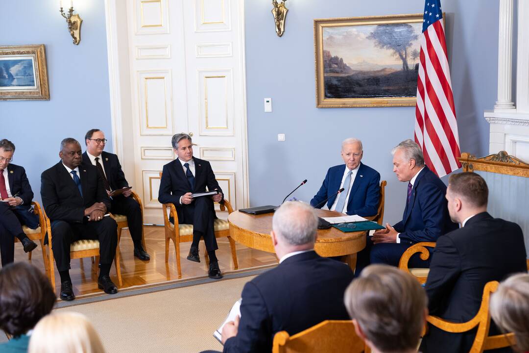J. Bidenas Vilniuje susitiko su G. Nausėda