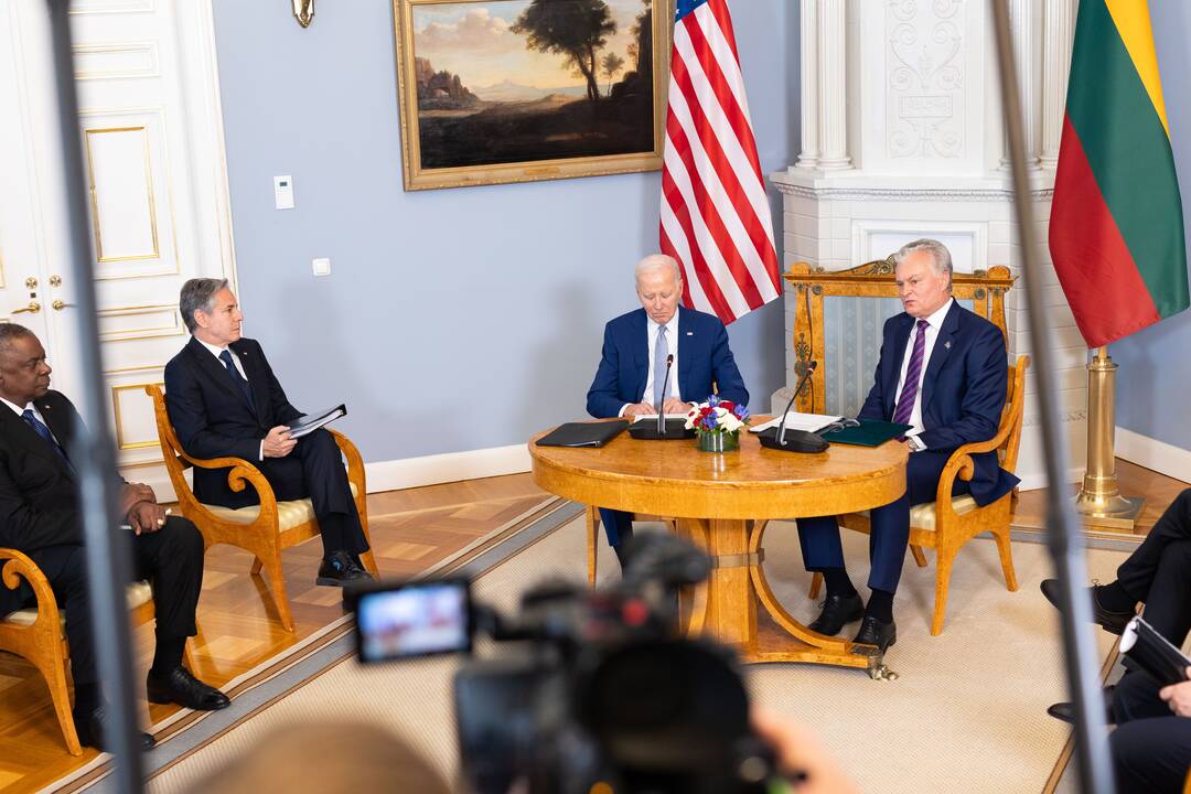 J. Bidenas Vilniuje susitiko su G. Nausėda
