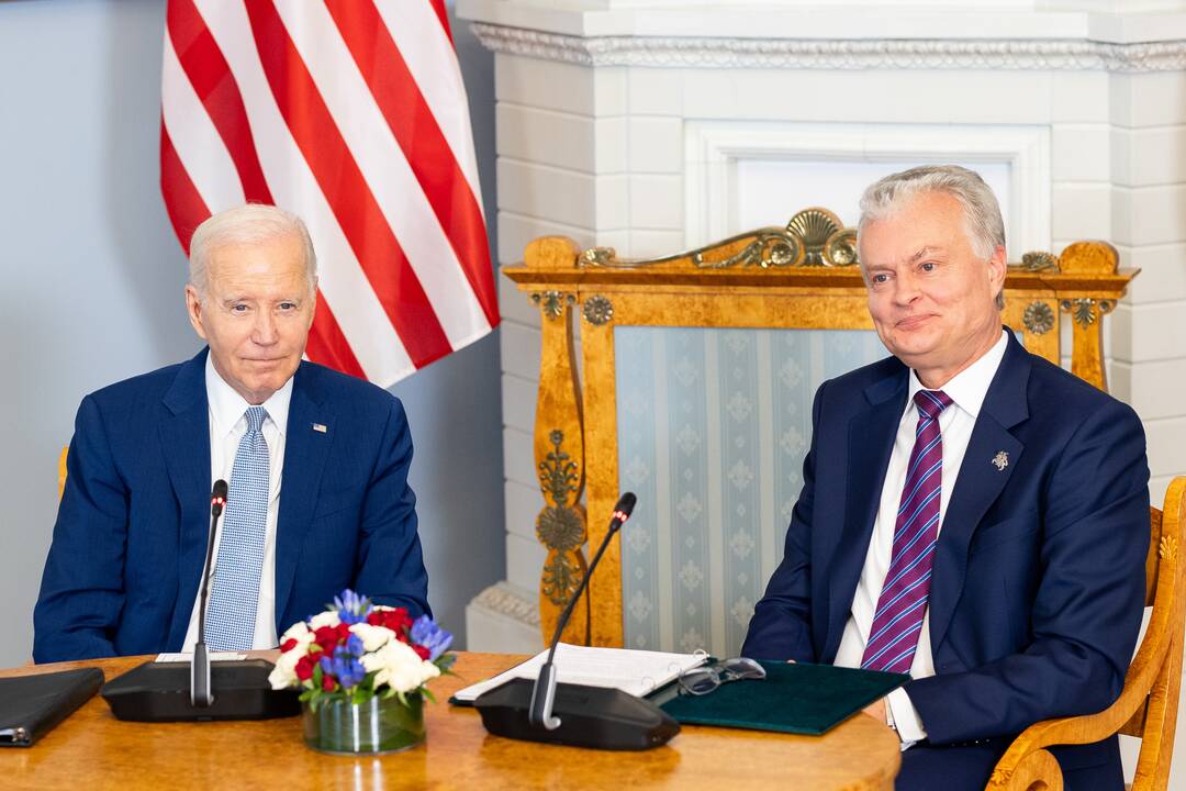 J. Bidenas Vilniuje susitiko su G. Nausėda