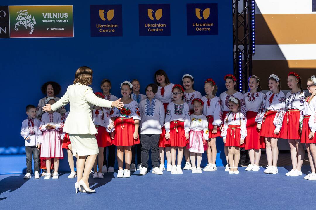 D. Nausėdienės ir O. Zelenskos priėmimas Ukrainos centre