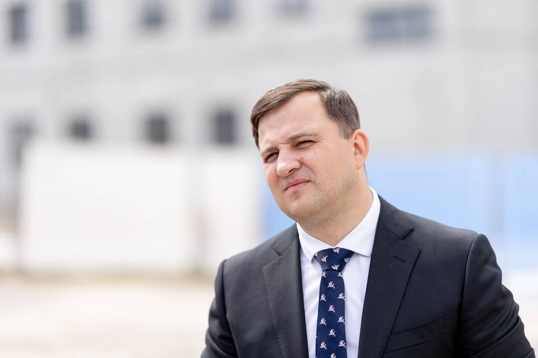 Prezidentas lankėsi karinio miestelio statybvietėje Pajūrio miestelyje
