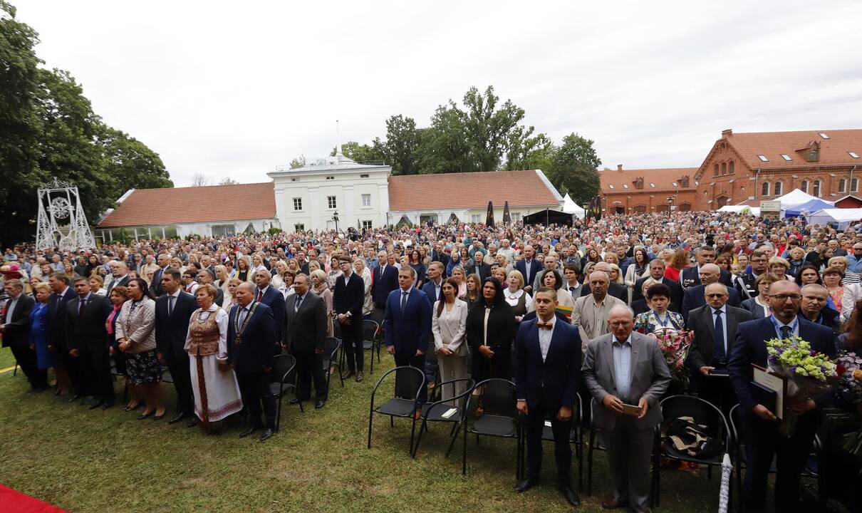 Mindaugo karūnavimo diena Raudondvaryje