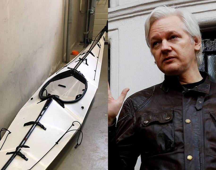 Julianas Assange (dešinėje)