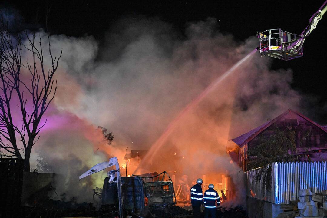 Rumunijoje – baisi nelaimė: per sprogimus degalinėje žuvo du žmonės, 56 sužeisti