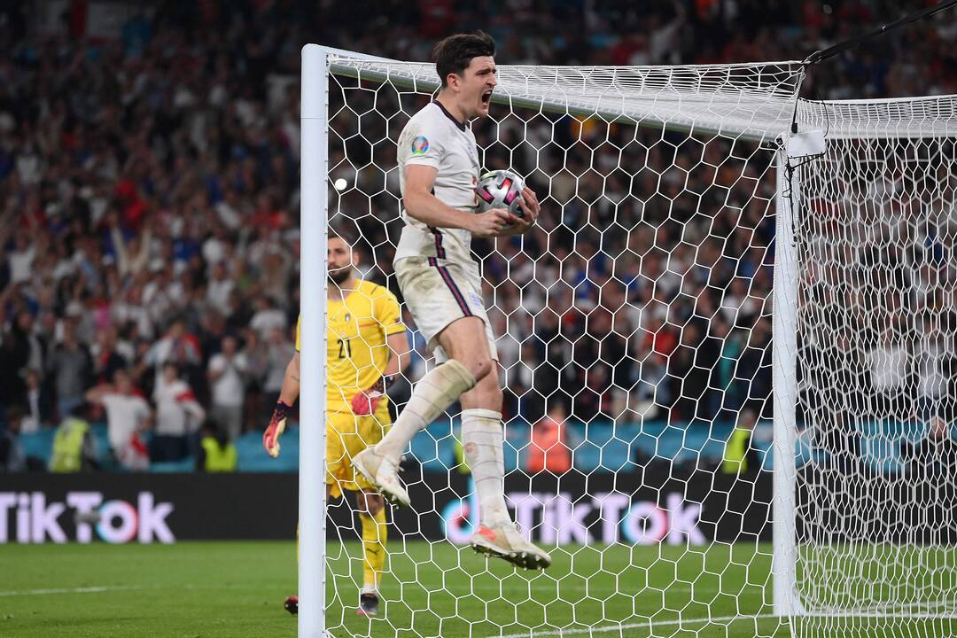 Europos futbolo sostą užėmė italai!