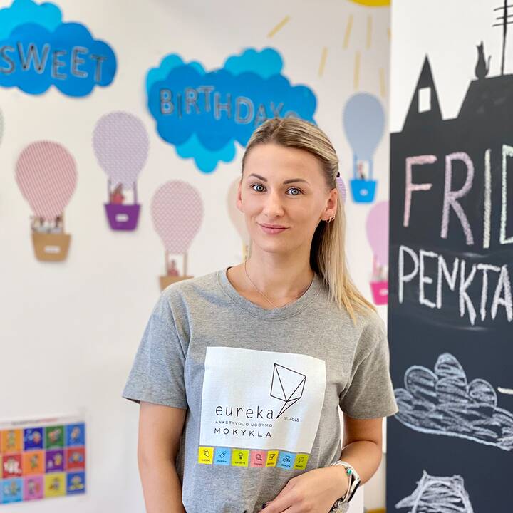 Svarbu: sustabdžius vaiką nuo nederamo poelgio, jam reikėtų keliais žodžiais – o ne ilgais pamokslais – paaiškinti, kodėl nevalia taip elgtis. 