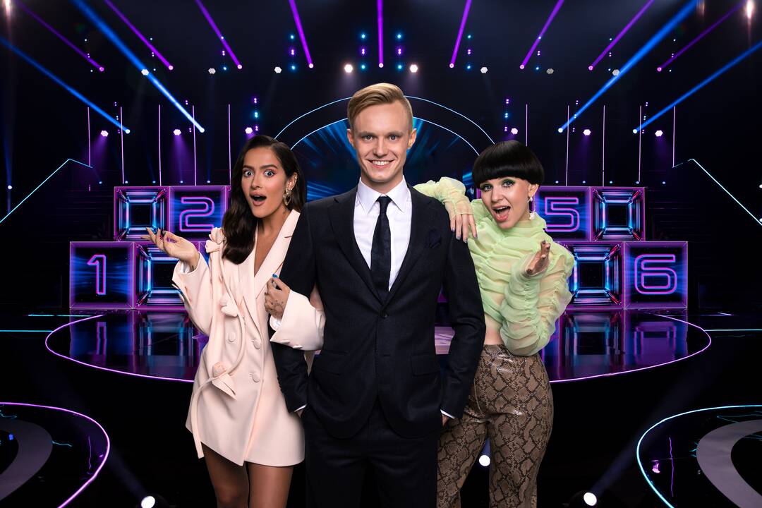 Karolina Meschino (kairėje), Rokas Bernatonis, Monika Liu.