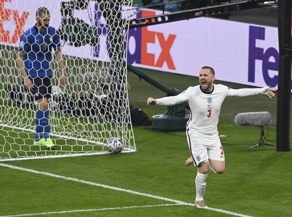 Europos futbolo sostą užėmė italai!