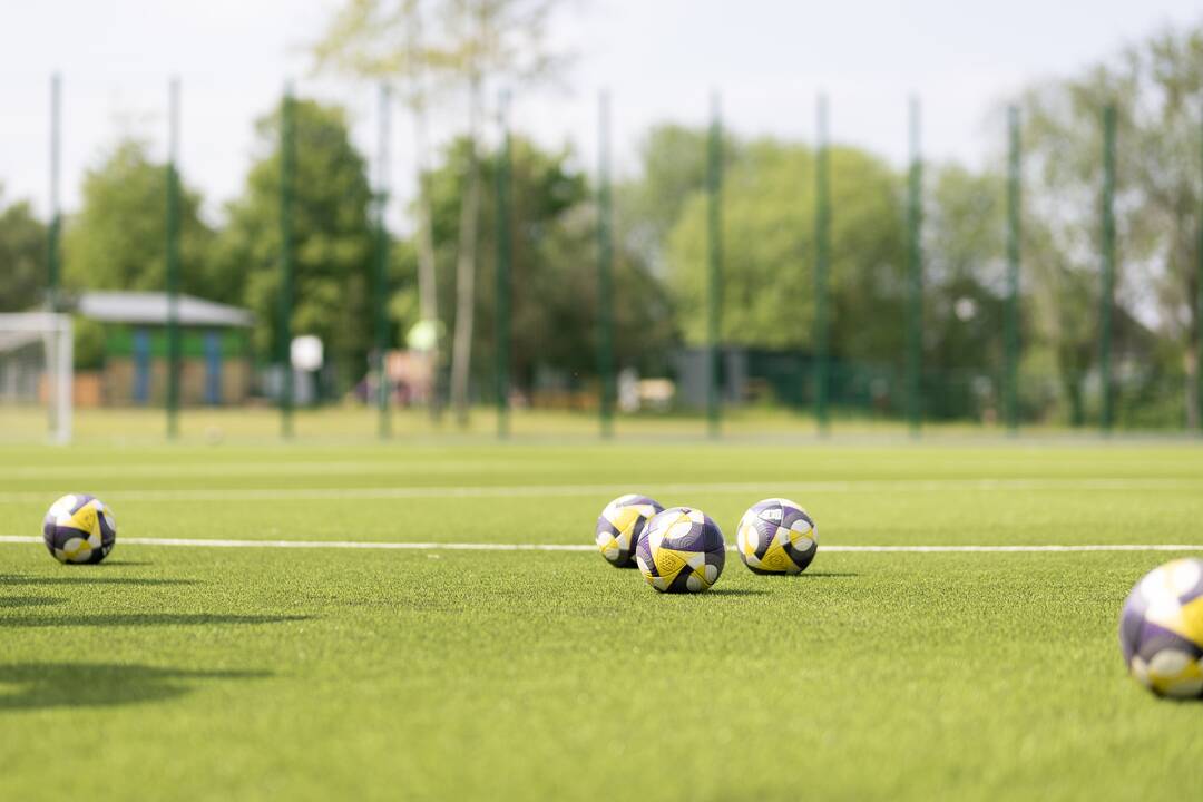 Futbolo stadiono atidarymas Vilniuje
