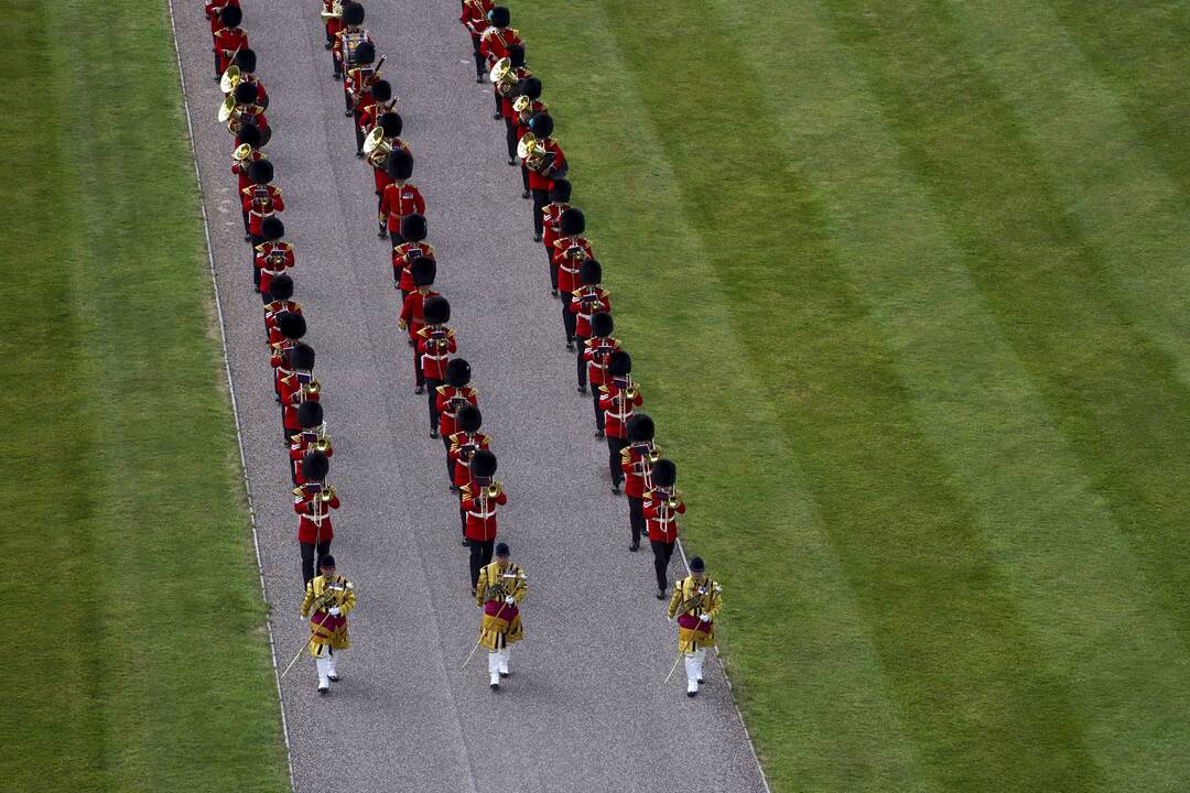 Karalienė Elizabeth II mini oficialųjį gimtadienį
