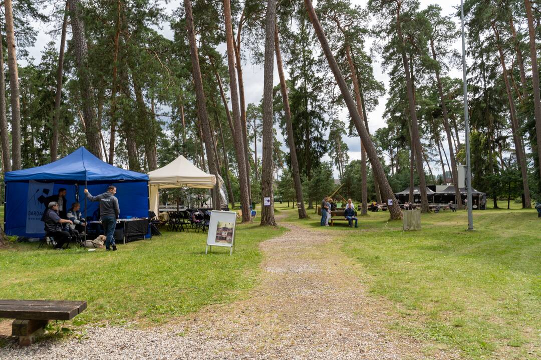 „Akacijų alėja“ – su apribojimais