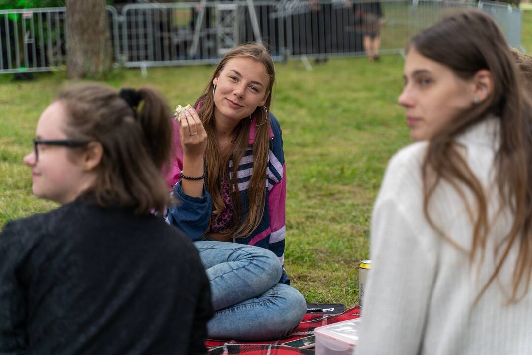 XX-asis dainuojamosios poezijos festivalis „Akacijų alėja“ 