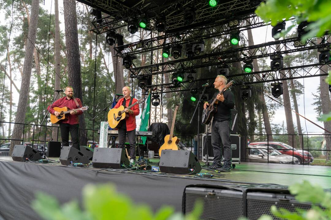 XX-asis dainuojamosios poezijos festivalis „Akacijų alėja“ 