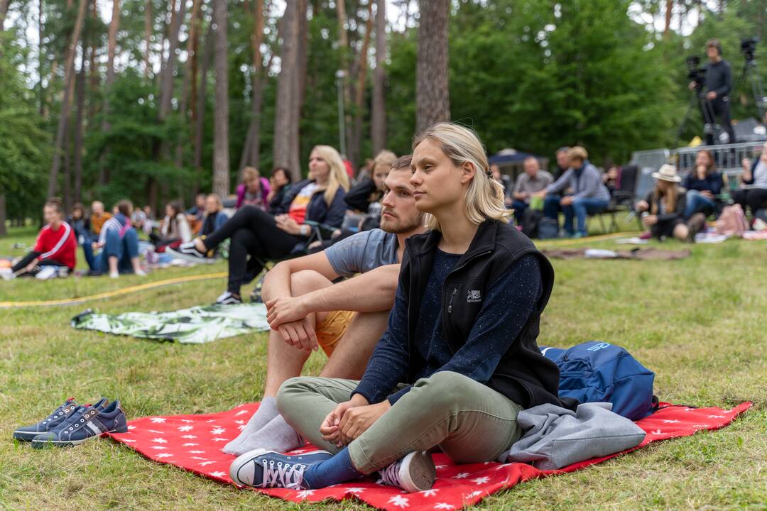 XX-asis dainuojamosios poezijos festivalis „Akacijų alėja“ 