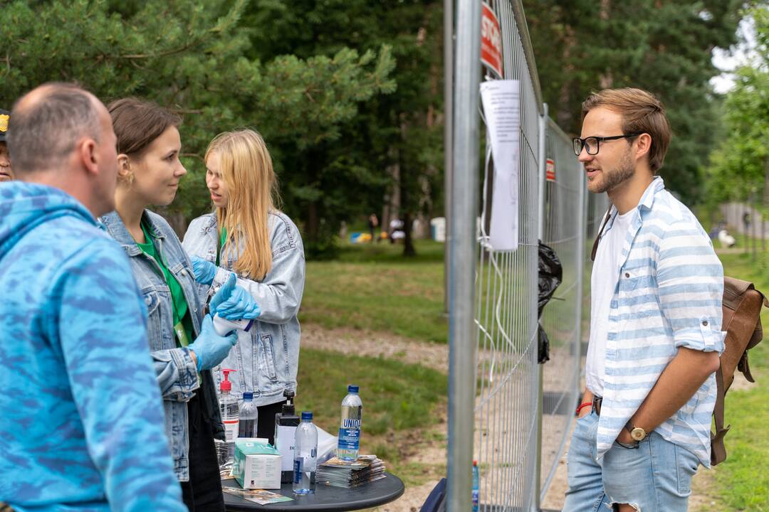 XX-asis dainuojamosios poezijos festivalis „Akacijų alėja“ 