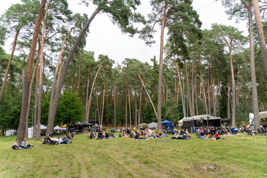 XX-asis dainuojamosios poezijos festivalis „Akacijų alėja“ 