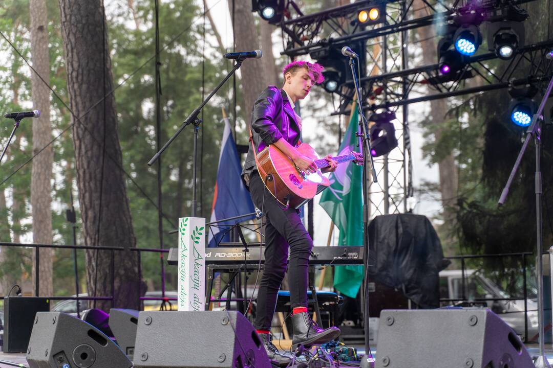XX-asis dainuojamosios poezijos festivalis „Akacijų alėja“ 