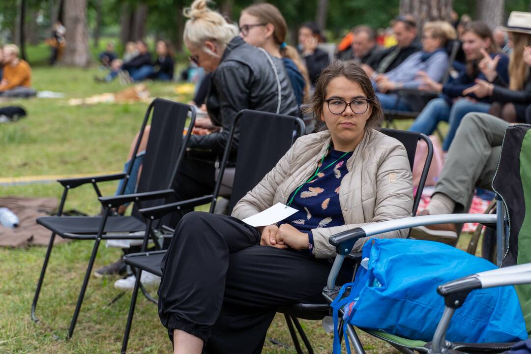 XX-asis dainuojamosios poezijos festivalis „Akacijų alėja“ 