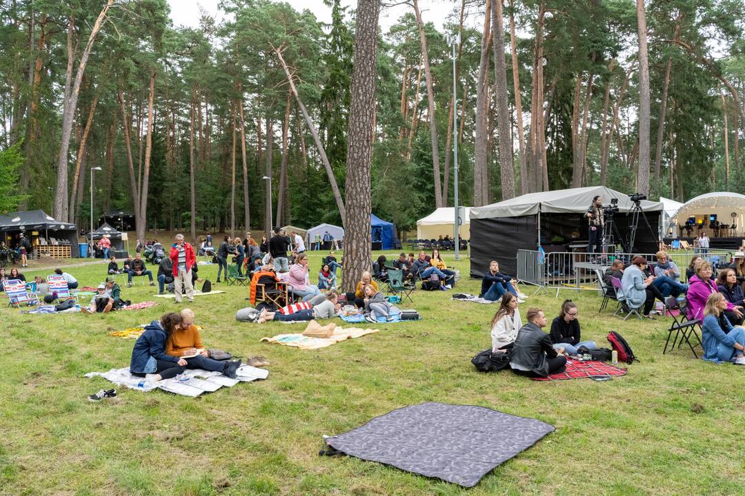 XX-asis dainuojamosios poezijos festivalis „Akacijų alėja“ 