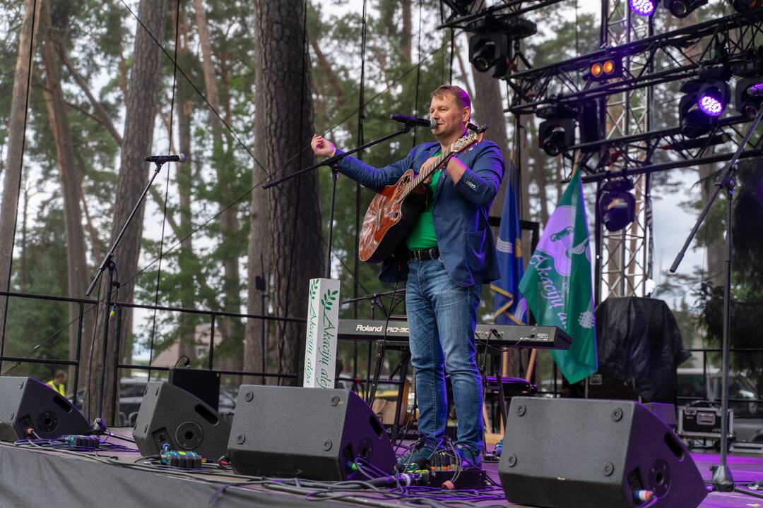 XX-asis dainuojamosios poezijos festivalis „Akacijų alėja“ 