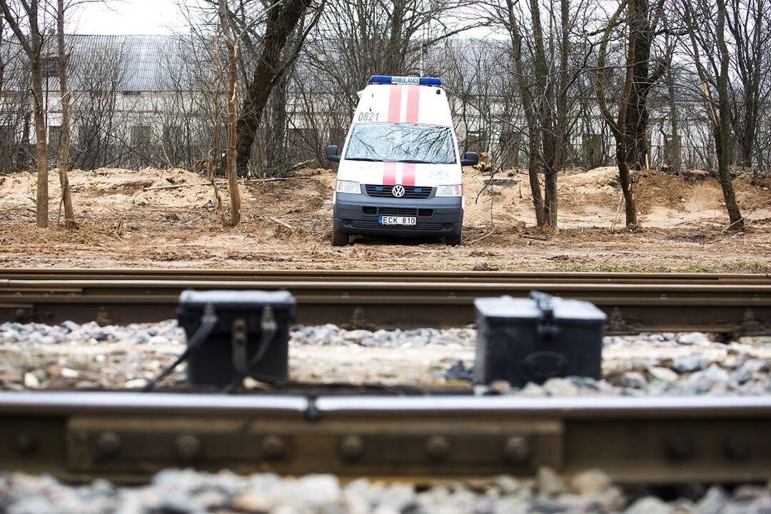 Ant geležinkelio bėgių – gelbėjimo operacija