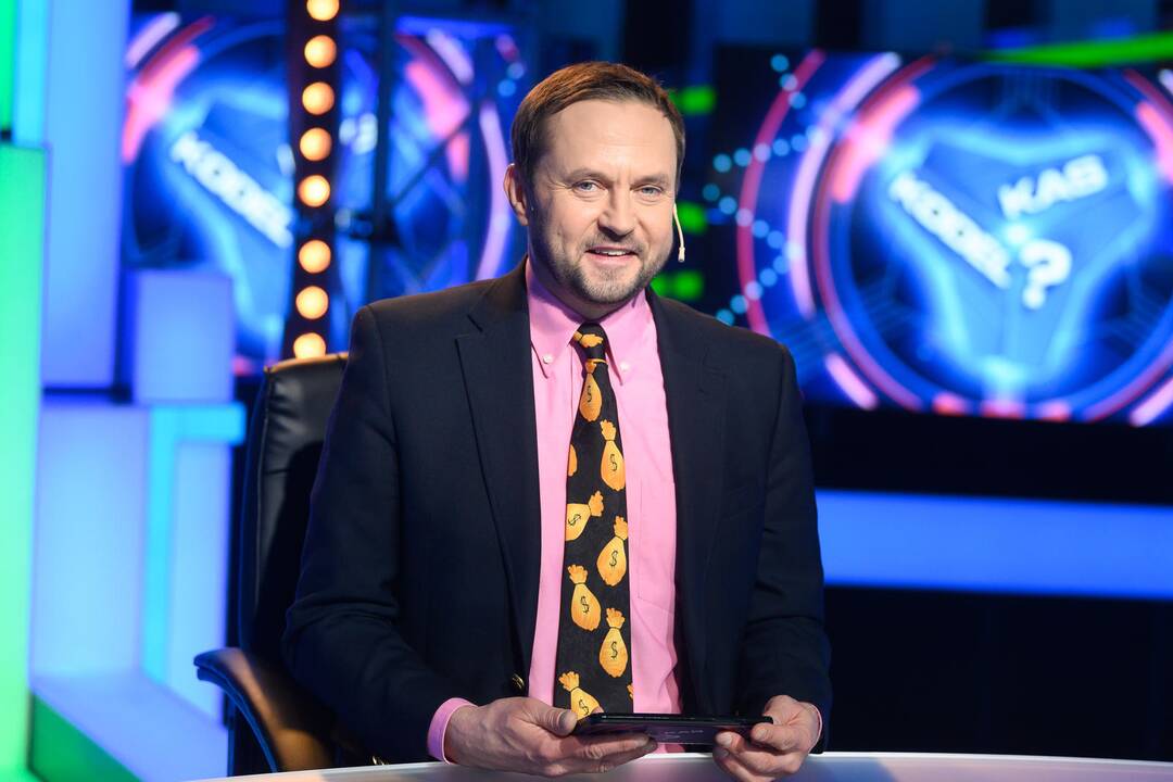 Viktorinos vedėjas Darius Jurgelevičius ir Saulius Štulas (dešinėje)