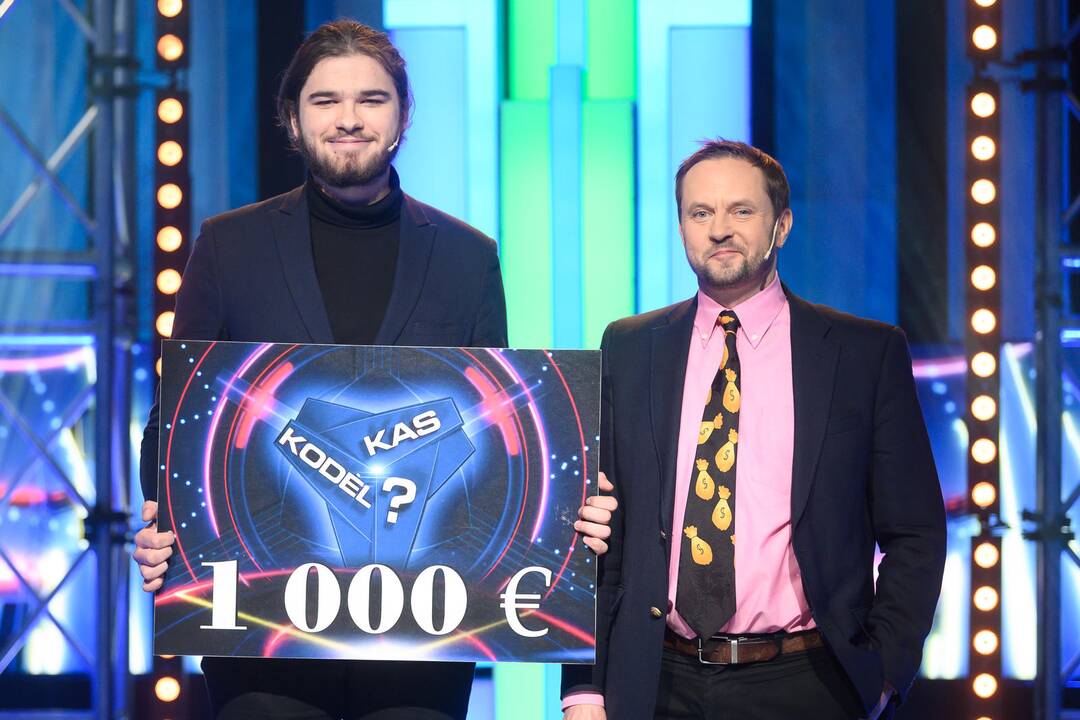 Viktorinos vedėjas Darius Jurgelevičius ir Saulius Štulas (dešinėje)